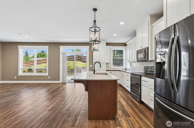 958 Cascade Drive, Longview, WA 98632