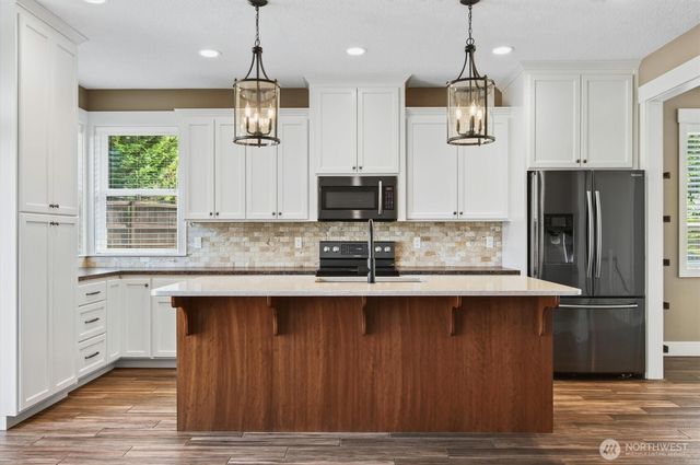 958 Cascade Drive, Longview, WA 98632