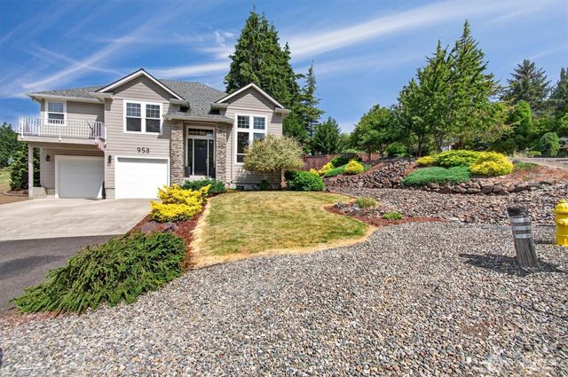 958 Cascade Drive, Longview, WA 98632