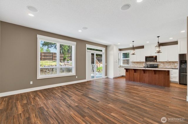 958 Cascade Drive, Longview, WA 98632