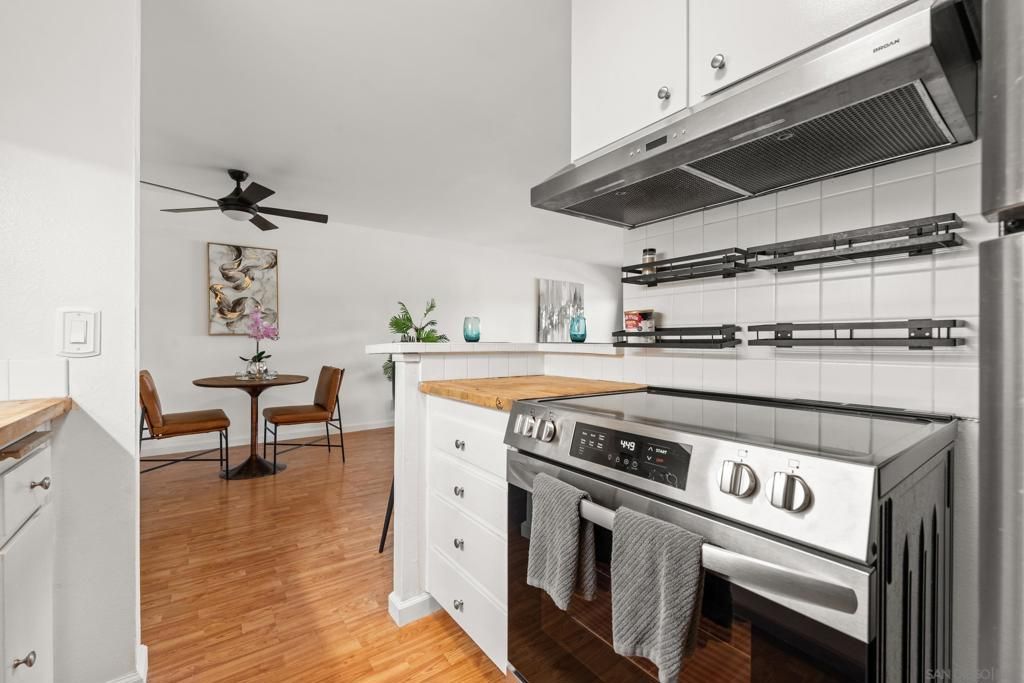 Image 4 of property listing at 6202 Friars Rd 215, San Diego, CA 92108