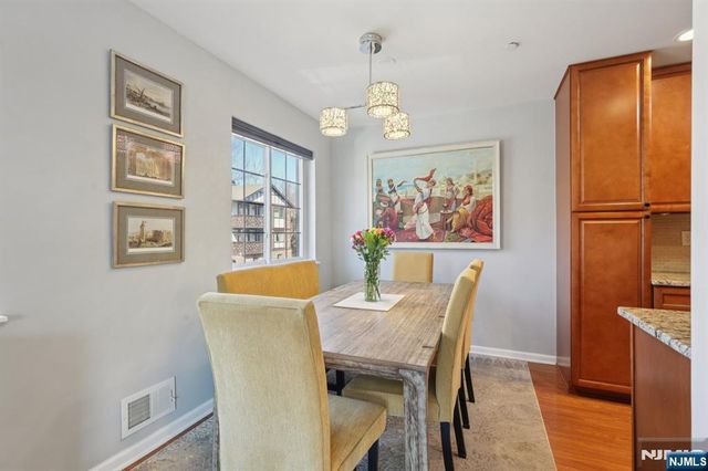 1810 Faulkner Court, Mahwah, NJ 07430