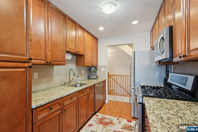 1810 Faulkner Court, Mahwah, NJ 07430