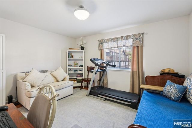 1810 Faulkner Court, Mahwah, NJ 07430