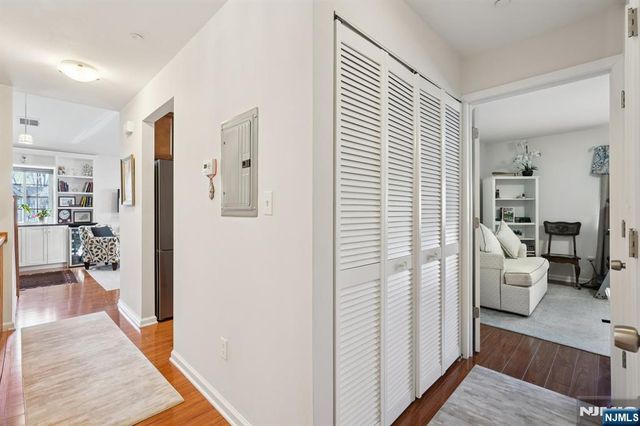 1810 Faulkner Court, Mahwah, NJ 07430