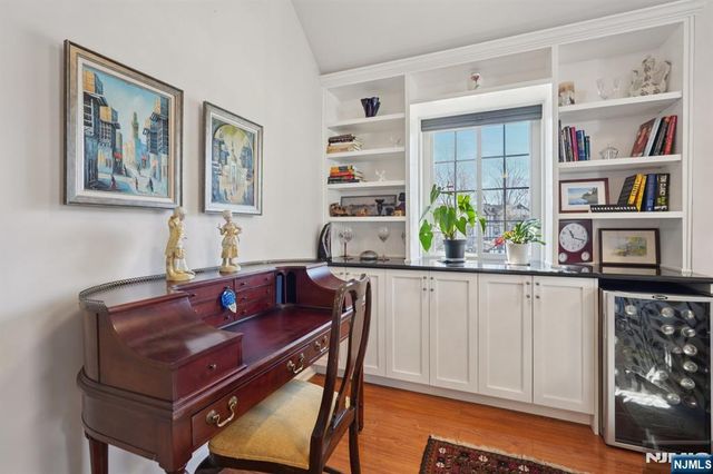 1810 Faulkner Court, Mahwah, NJ 07430