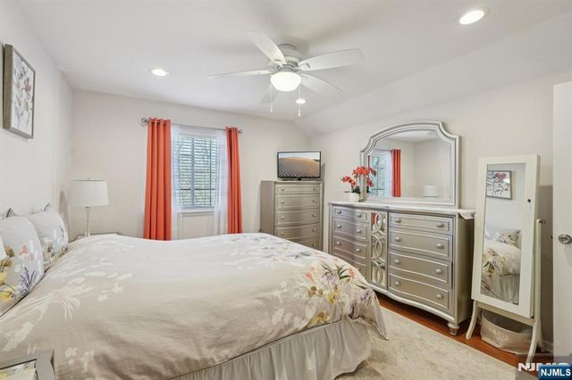 1810 Faulkner Court, Mahwah, NJ 07430