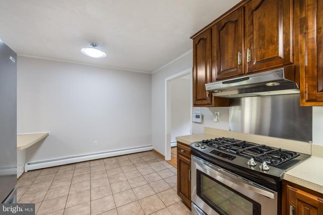 14208 BREMERTON DR, Woodbridge, VA 22193