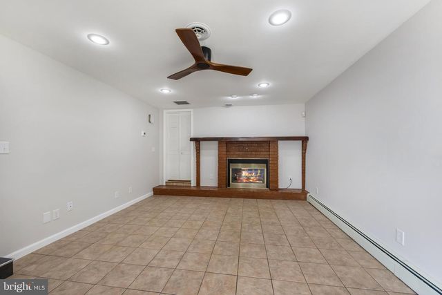 14208 BREMERTON DR, Woodbridge, VA 22193