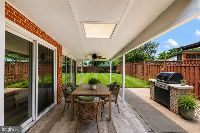 14208 BREMERTON DR, Woodbridge, VA 22193