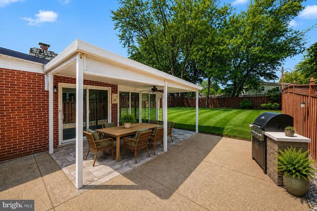 14208 BREMERTON DR, Woodbridge, VA 22193