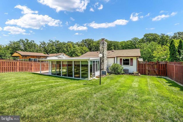14208 BREMERTON DR, Woodbridge, VA 22193