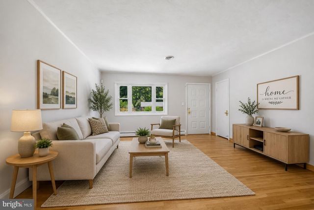 14208 BREMERTON DR, Woodbridge, VA 22193