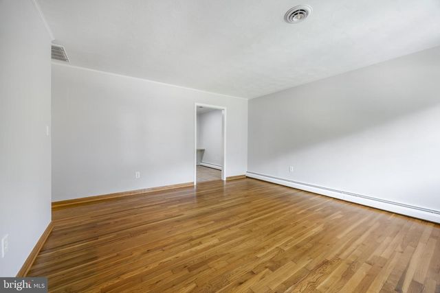 14208 BREMERTON DR, Woodbridge, VA 22193