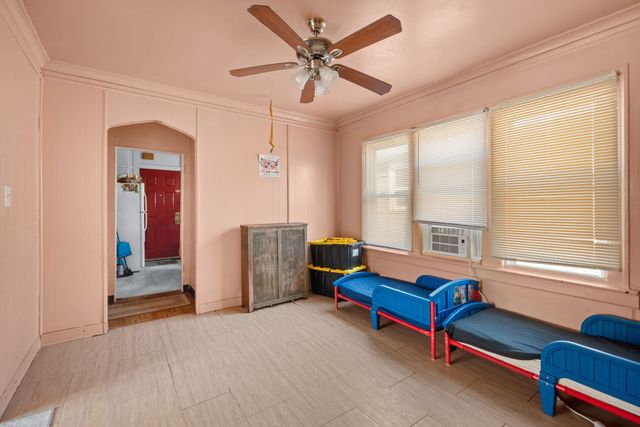 1302 W 98th Place, Chicago, IL 60643