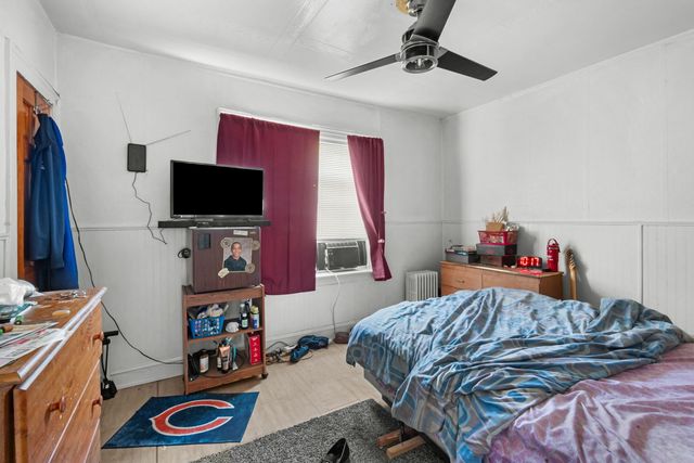 1302 W 98th Place, Chicago, IL 60643