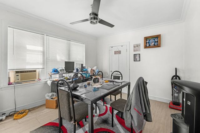 1302 W 98th Place, Chicago, IL 60643