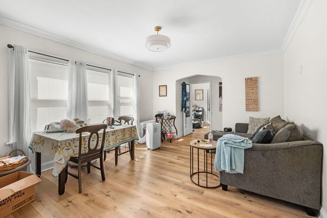 1302 W 98th Place, Chicago, IL 60643