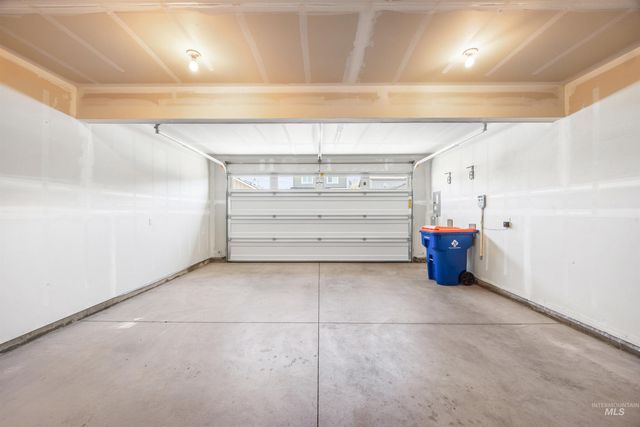 7966 S Indigo Ridge Ave, Boise, ID 83716