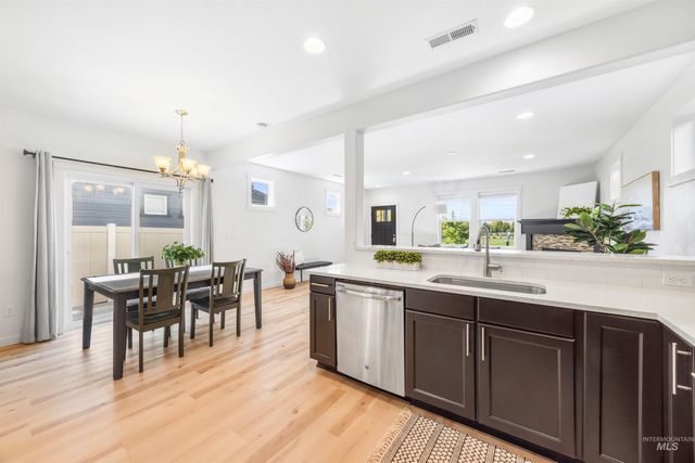 7966 S Indigo Ridge Ave, Boise, ID 83716