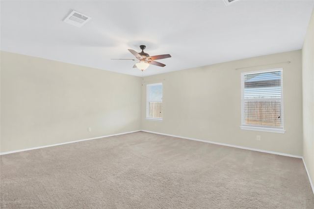 1048 Dumfries DR, Seguin, TX 78155