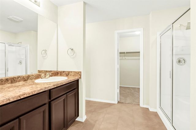 1048 Dumfries DR, Seguin, TX 78155