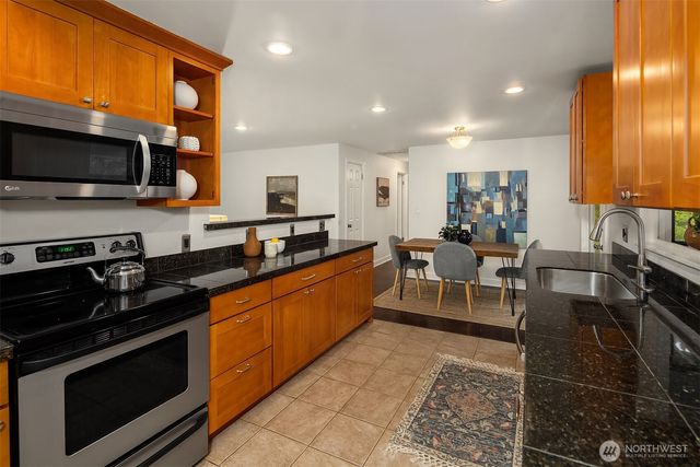 18228 11th Avenue NE, Shoreline, WA 98155