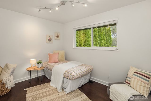 18228 11th Avenue NE, Shoreline, WA 98155