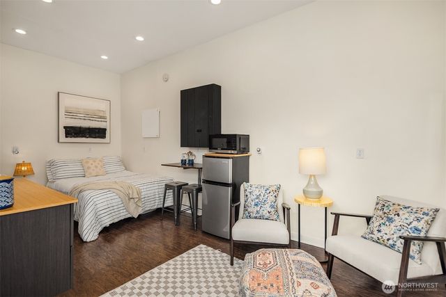 18228 11th Avenue NE, Shoreline, WA 98155