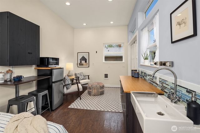 18228 11th Avenue NE, Shoreline, WA 98155