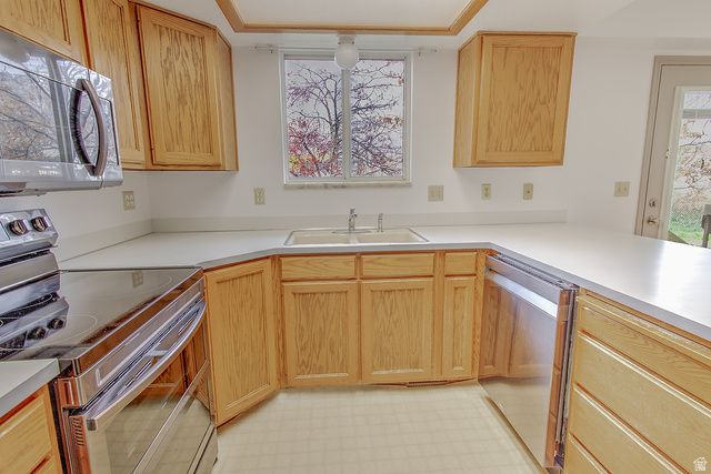 812 E 1925 N, North Ogden, UT 84414