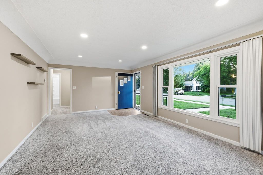 307 S 4th Street, Le Sueur, MN 56058 — photo 2