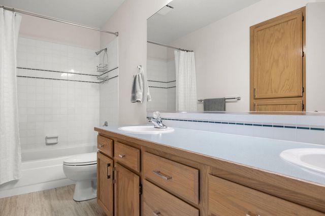 8904 N Bradbury St, Spokane, WA 99208