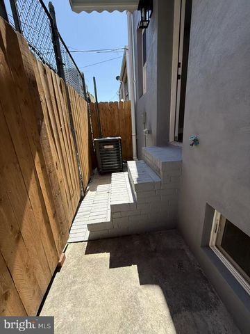 2705 S SHERIDAN ST, Philadelphia, PA 19148