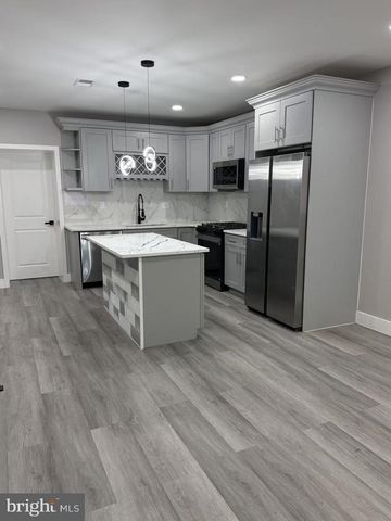 2705 S SHERIDAN ST, Philadelphia, PA 19148