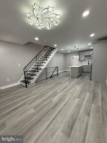 2705 S SHERIDAN ST, Philadelphia, PA 19148