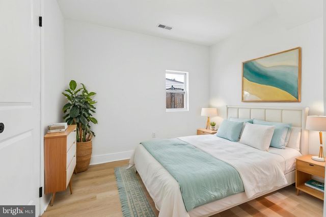 4620 HANNA PL SE, Washington, DC 20019