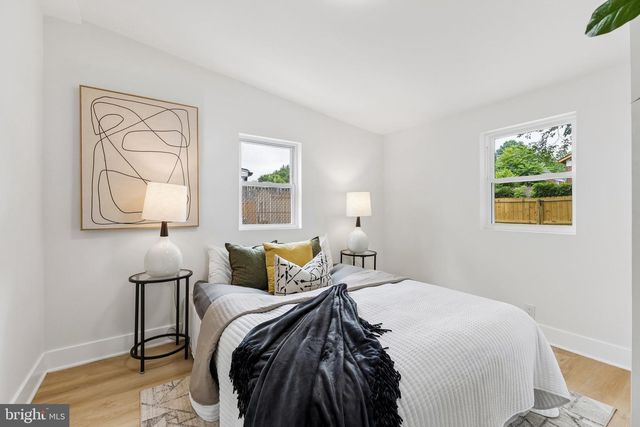 4620 HANNA PL SE, Washington, DC 20019