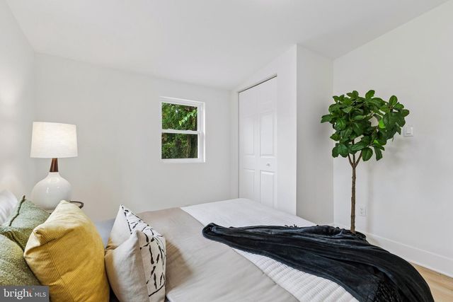 4620 HANNA PL SE, Washington, DC 20019