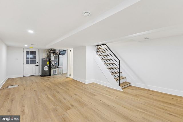 4620 HANNA PL SE, Washington, DC 20019