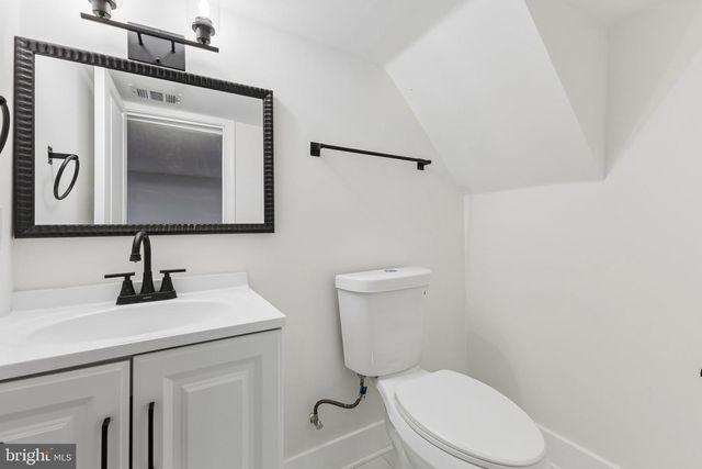 4620 HANNA PL SE, Washington, DC 20019