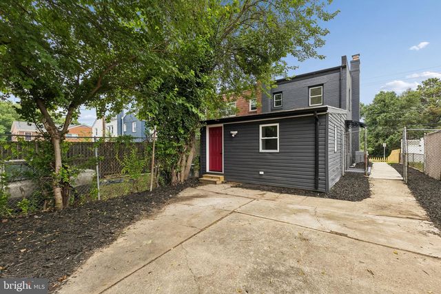 4620 HANNA PL SE, Washington, DC 20019