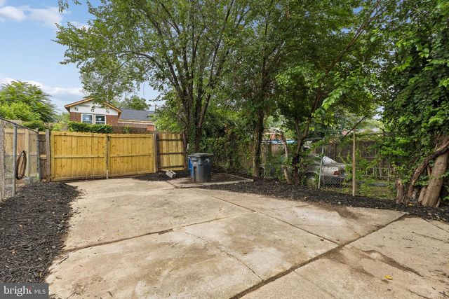 4620 HANNA PL SE, Washington, DC 20019