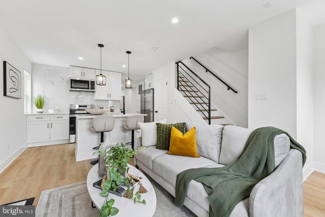 4620 HANNA PL SE, Washington, DC 20019