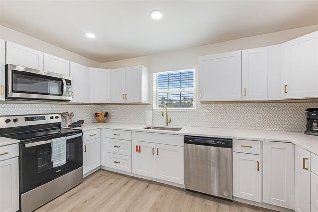 641 Dolphin Circ, Port Aransas, TX 78373