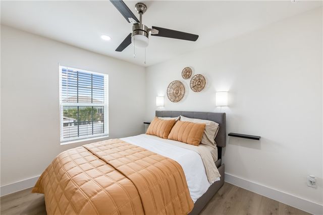 641 Dolphin Circ, Port Aransas, TX 78373