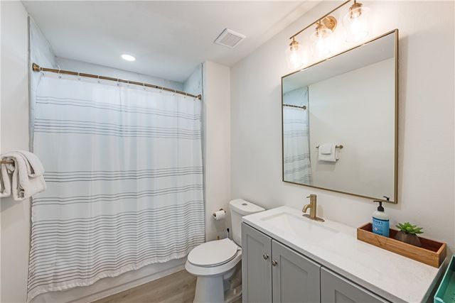 641 Dolphin Circ, Port Aransas, TX 78373