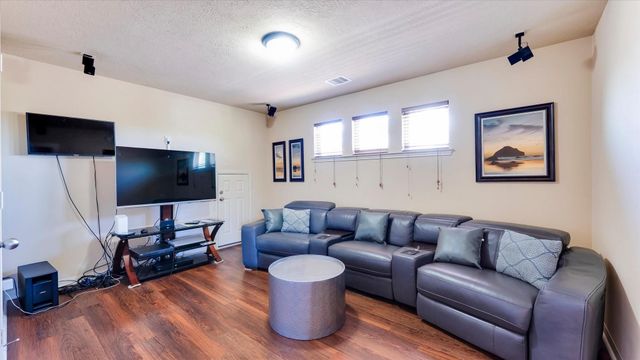 17915 Quiet Loch Lane, Houston, TX 77084