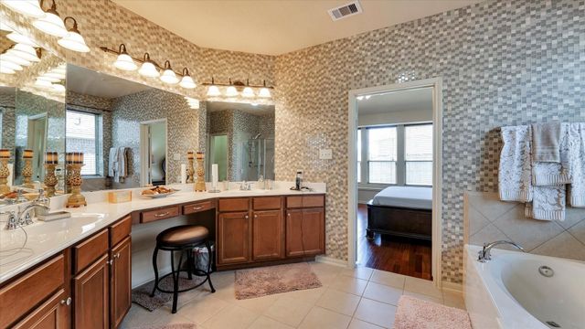 17915 Quiet Loch Lane, Houston, TX 77084