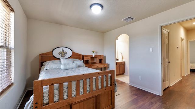 17915 Quiet Loch Lane, Houston, TX 77084